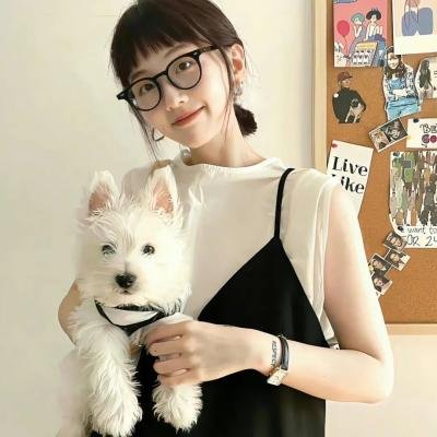 我的黑色超短裙